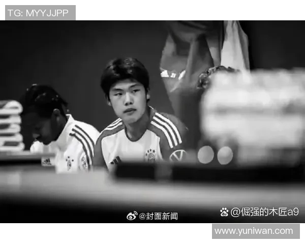 足球明星木匠的真实身份揭秘及其在足球界的影响力分析