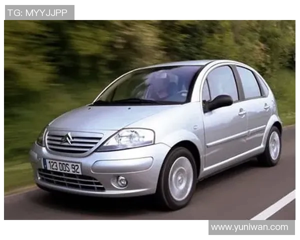 足球明星车载摆饰品让你的爱车充满运动气息与个性魅力