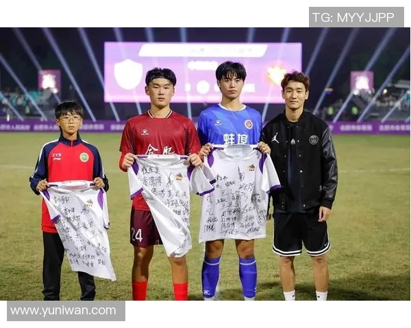 安徽蚌埠籍足球明星的成长之路与辉煌成就探秘